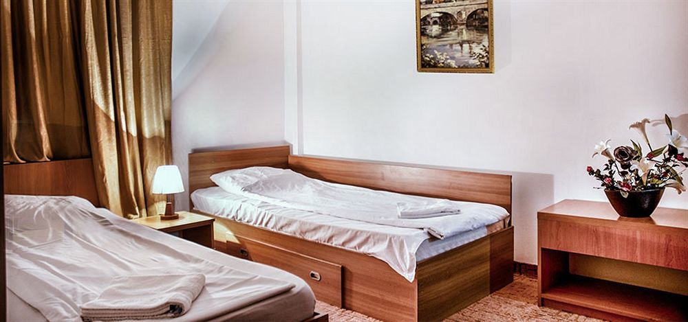 Stars 2* Bucureşti